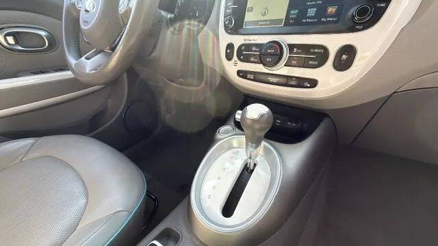 2016 Kia Soul EV +
