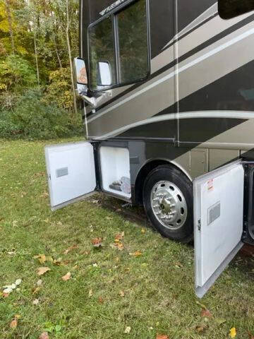 2014 Freightliner XCM Chassis