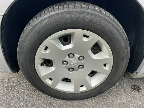 2005 Dodge Magnum SE