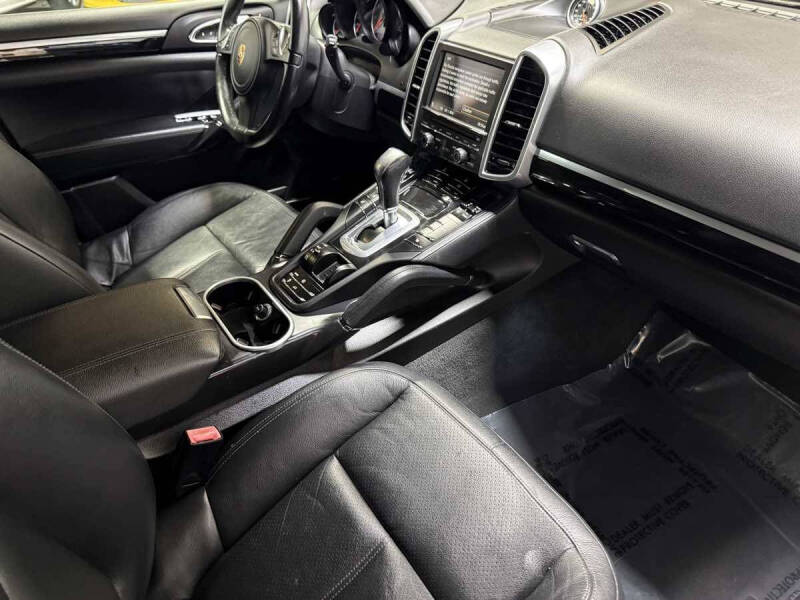 2012 Porsche Cayenne S