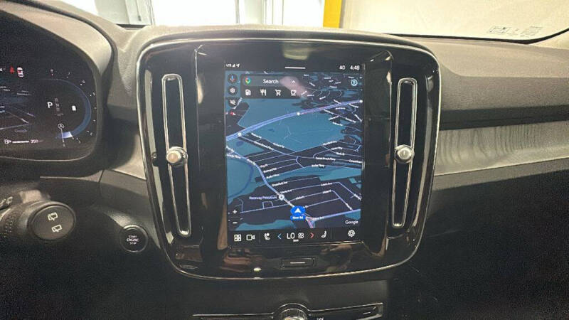 2024 Volvo XC40