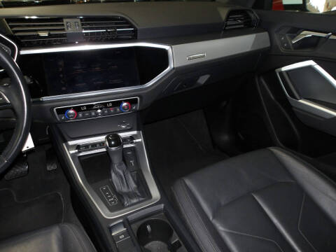 2019 Audi Q3 quattro Premium 45 TFSI