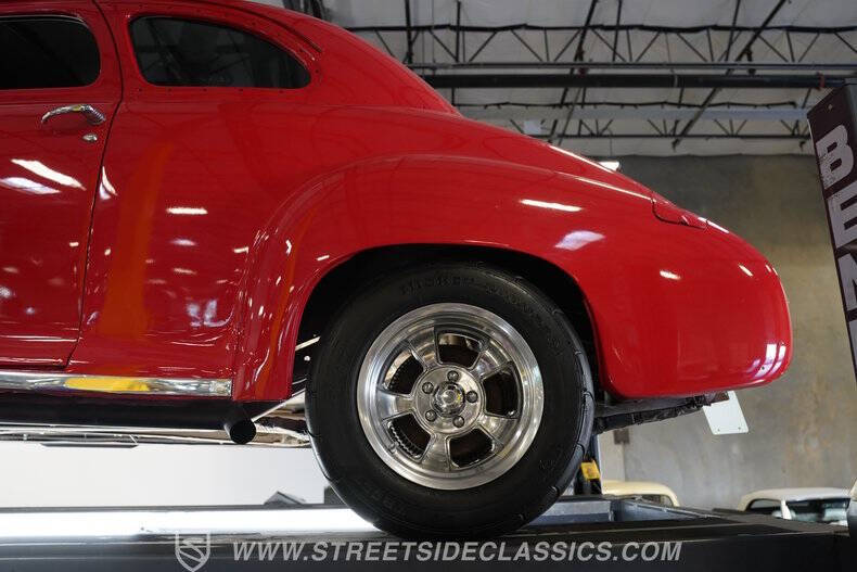 1948 Pontiac Streamliner