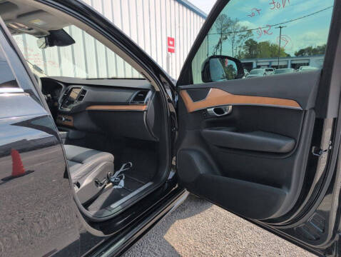 2023 Volvo XC90 B6 Core