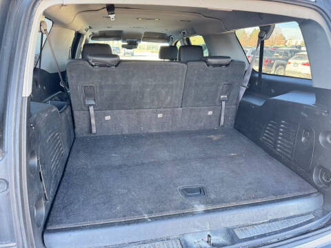 2017 Chevrolet Suburban LT