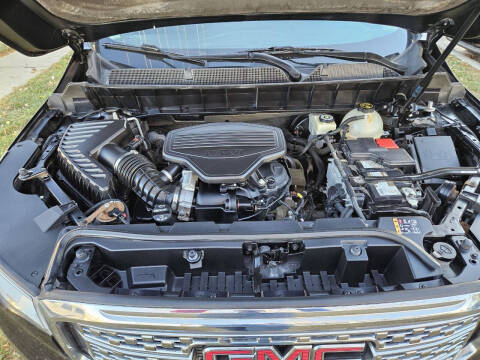 2017 GMC Acadia Denali