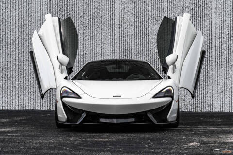 2017 McLaren 570GT
