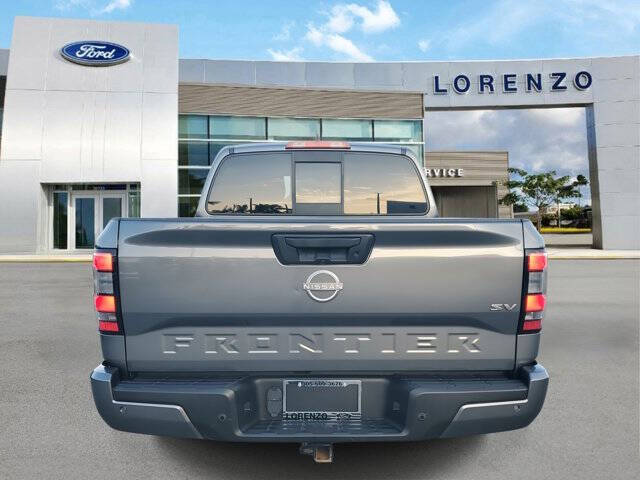 2022 Nissan Frontier SV