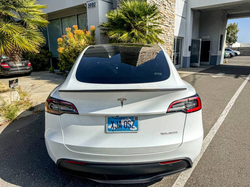 2025 Tesla Model Y Performance