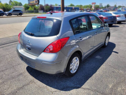 2012 Nissan Versa 1.8 S