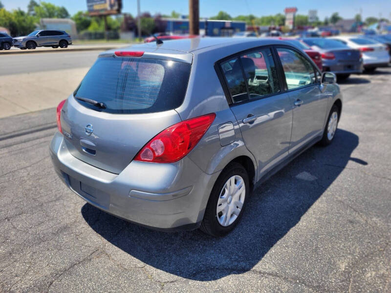 2012 Nissan Versa 1.8 S