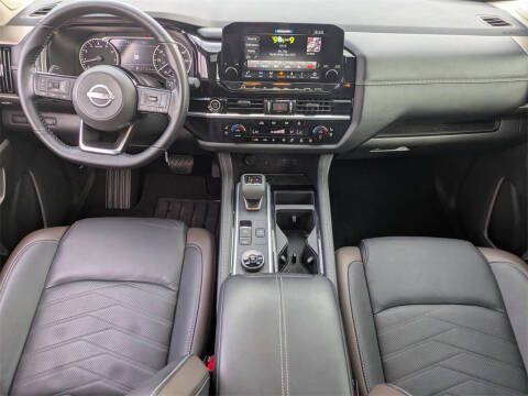 2023 Nissan Pathfinder Platinum