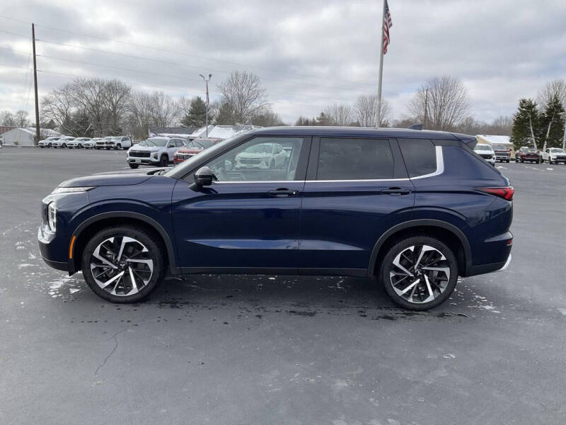 2022 Mitsubishi Outlander SE