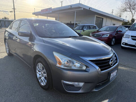 2015 Nissan Altima for sale at Dream Motors in Sacramento CA