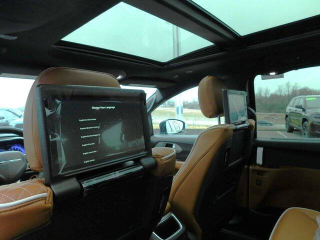 2026 Chrysler Pacifica Pinnacle