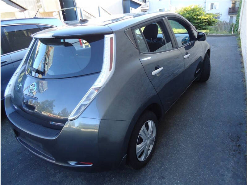2013 Nissan LEAF