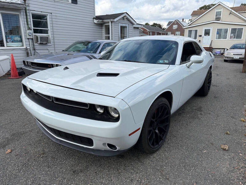 2015 Dodge Challenger SXT