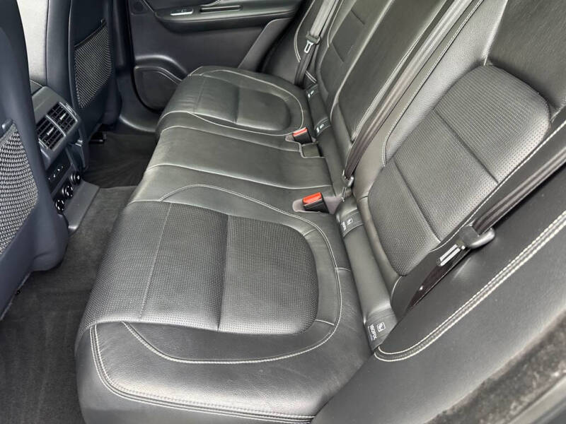 2019 Jaguar F-PACE S