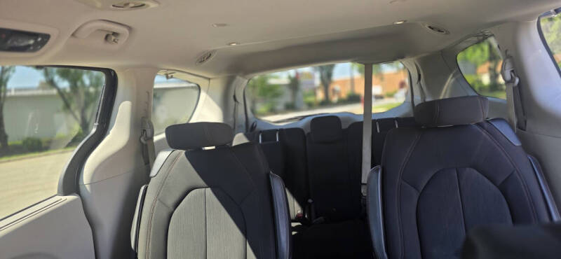 2019 Chrysler Pacifica Touring Plus
