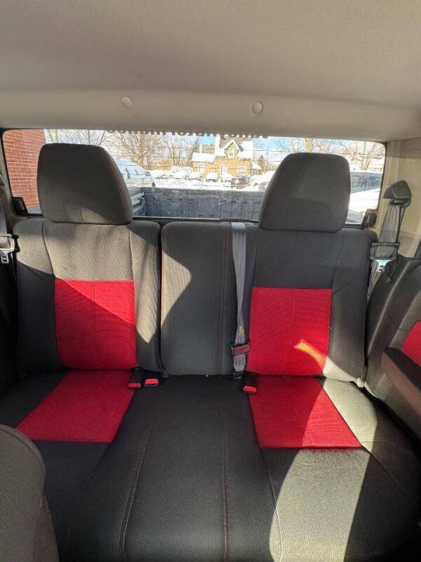 2009 HUMMER H3T