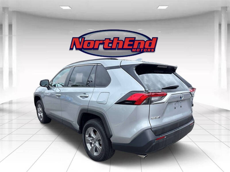 2024 Toyota RAV4 Hybrid LE