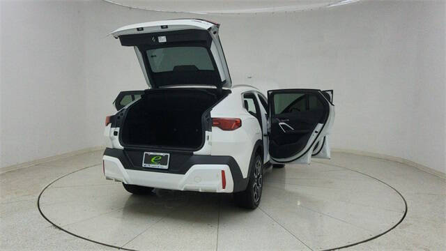 2025 BMW X2 xDrive28i