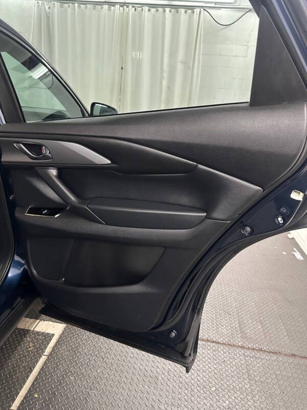 2023 Mazda CX-9 Touring Plus