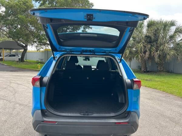 2019 TOYOTA RAV4 SUV / Crossover - $18,499