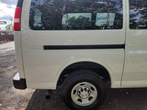 2017 Chevrolet Express 2500