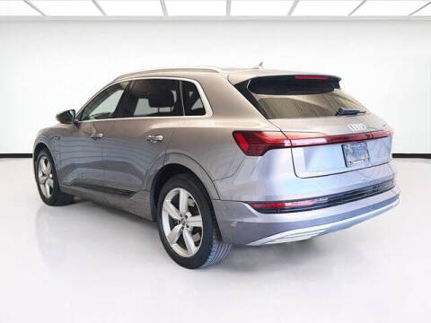 2019 Audi e-tron quattro Premium Plus