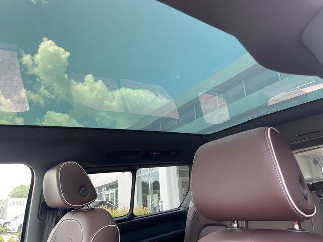 2025 Volkswagen ID. Buzz Pro S Plus