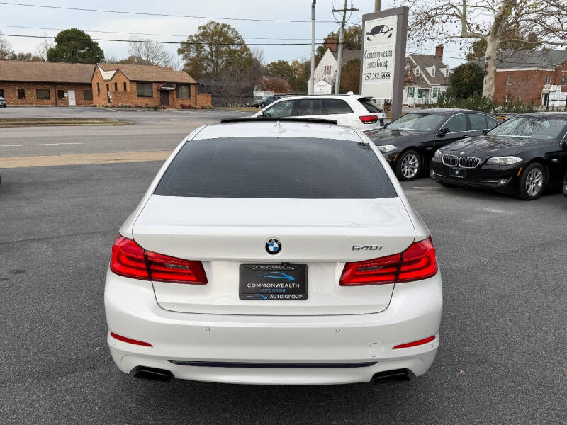 2018 BMW 5 Series 540i