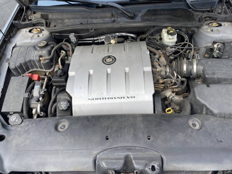 2004 Cadillac DeVille