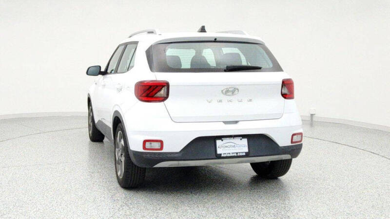 2021 Hyundai Venue SEL