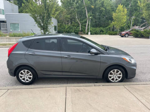 2012 Hyundai Accent GS