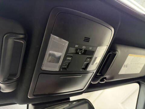 2017 Toyota RAV4 Hybrid SE