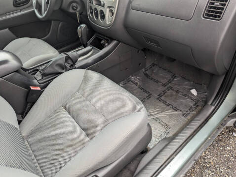 2005 Ford Escape XLT