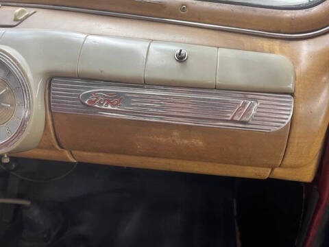 1948 Ford Super Deluxe