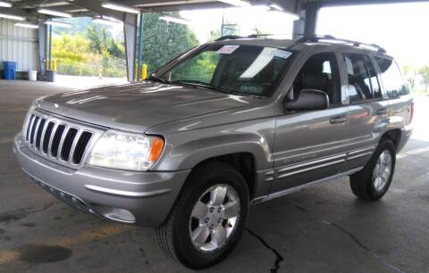2001 Jeep Grand Cherokee for sale at Angelo's Auto Sales in Lowellville OH