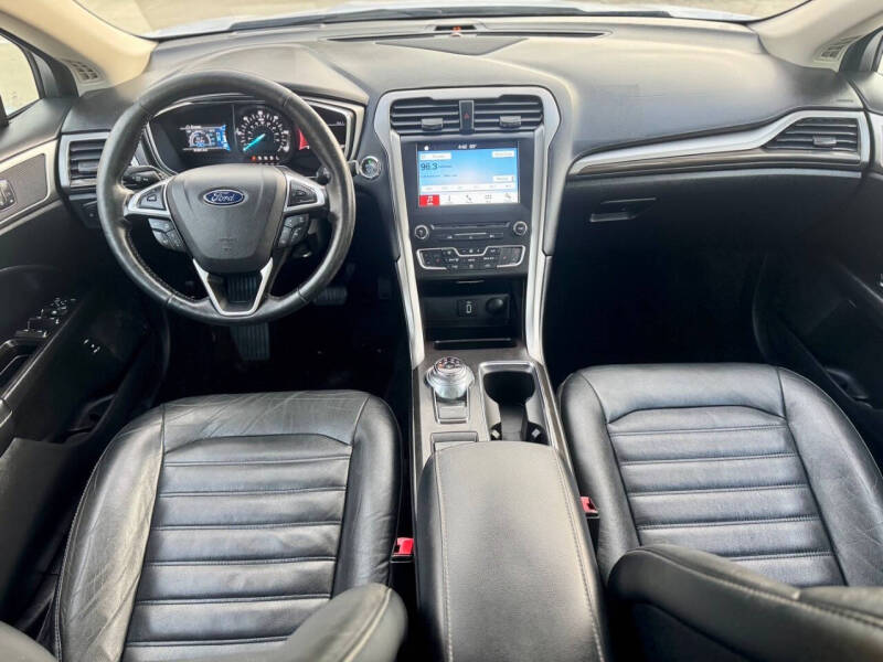 2017 Ford Fusion Hybrid SE