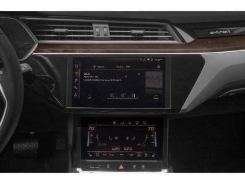 2019 Audi e-tron quattro Prestige