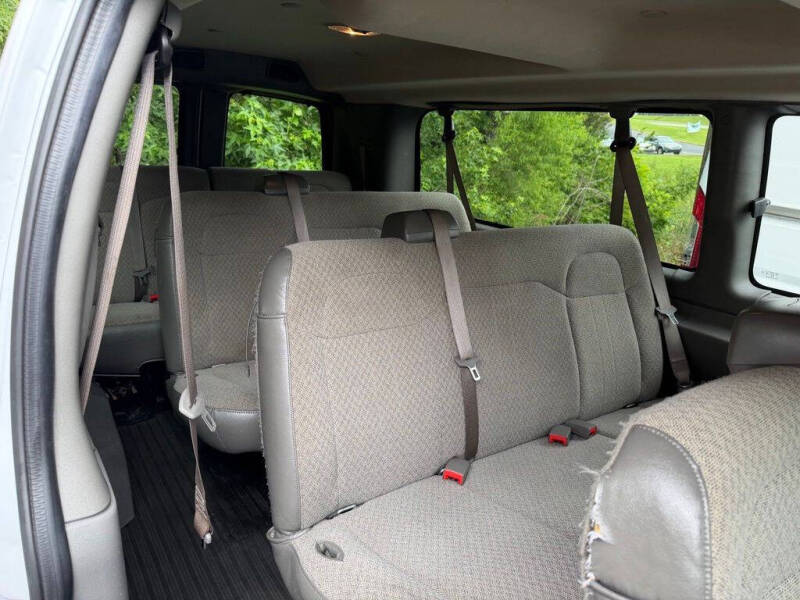 2023 GMC Savana LS 3500