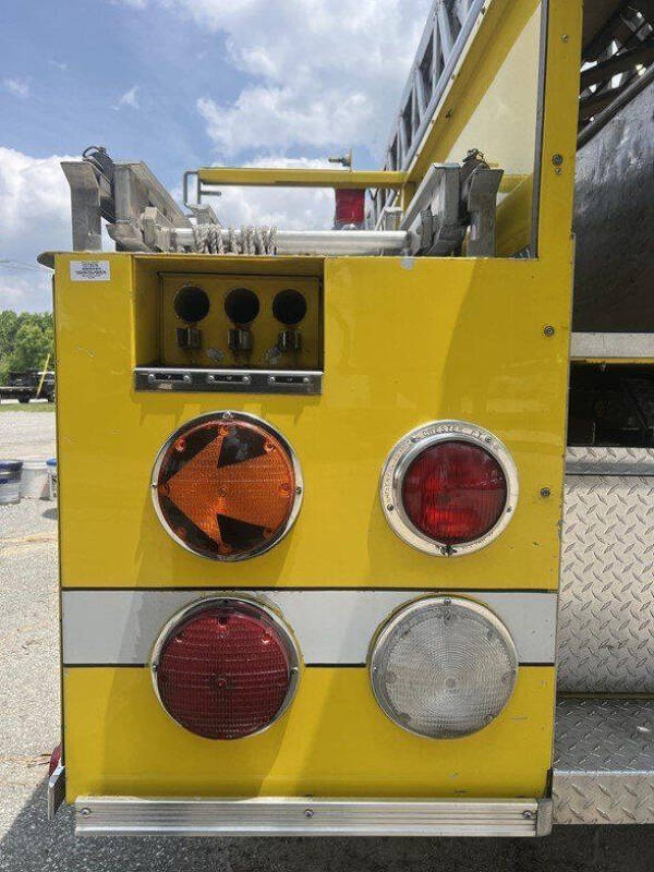 1988 Sutphen Ladder