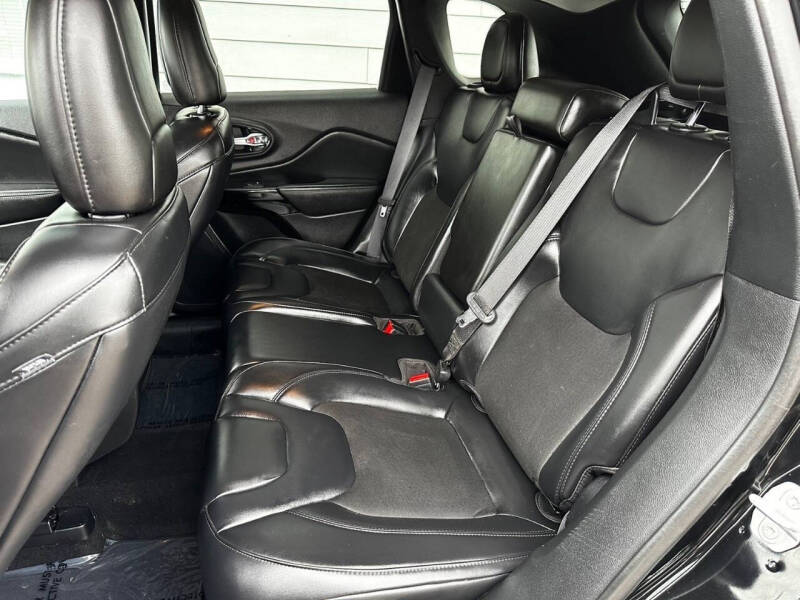 2021 Jeep Cherokee Altitude