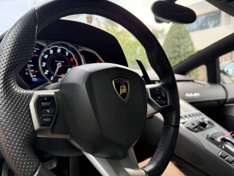 2013 Lamborghini Aventador LP 700-4