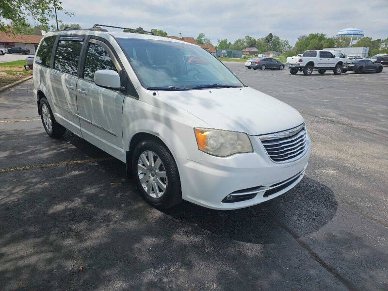 2013 Chrysler Town and Country Touring