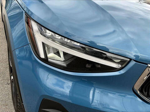 2023 Volvo XC40 B5 Core