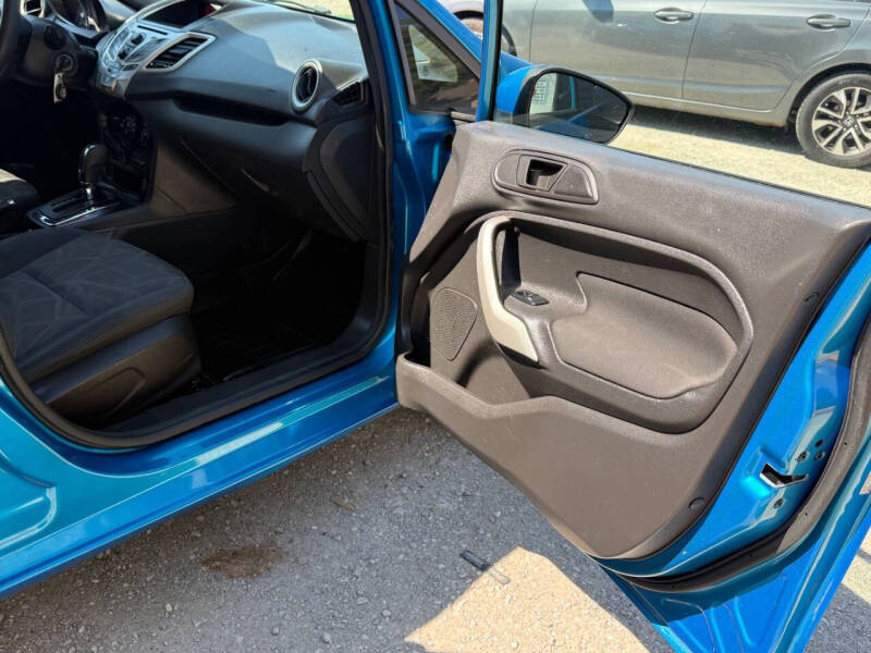 2012 Ford Fiesta SE