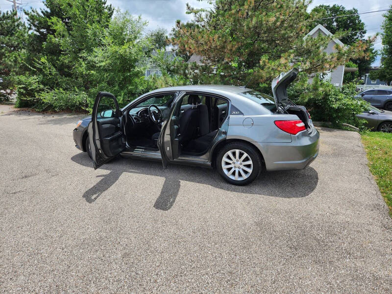 2012 Chrysler 200 Touring