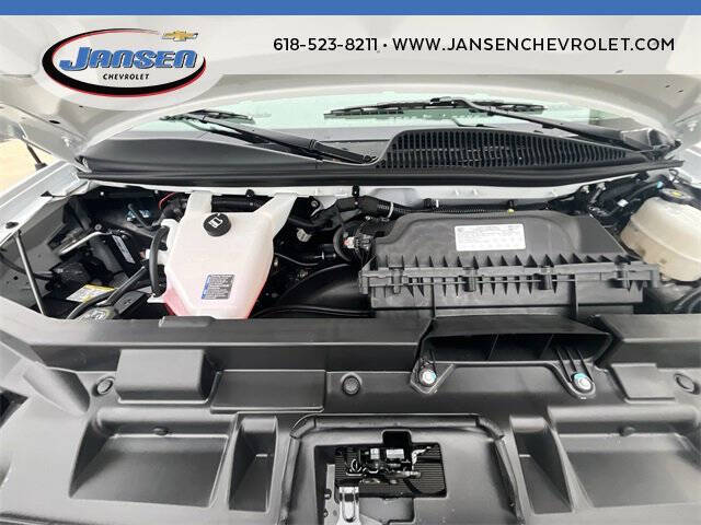 2025 Chevrolet Express 2500